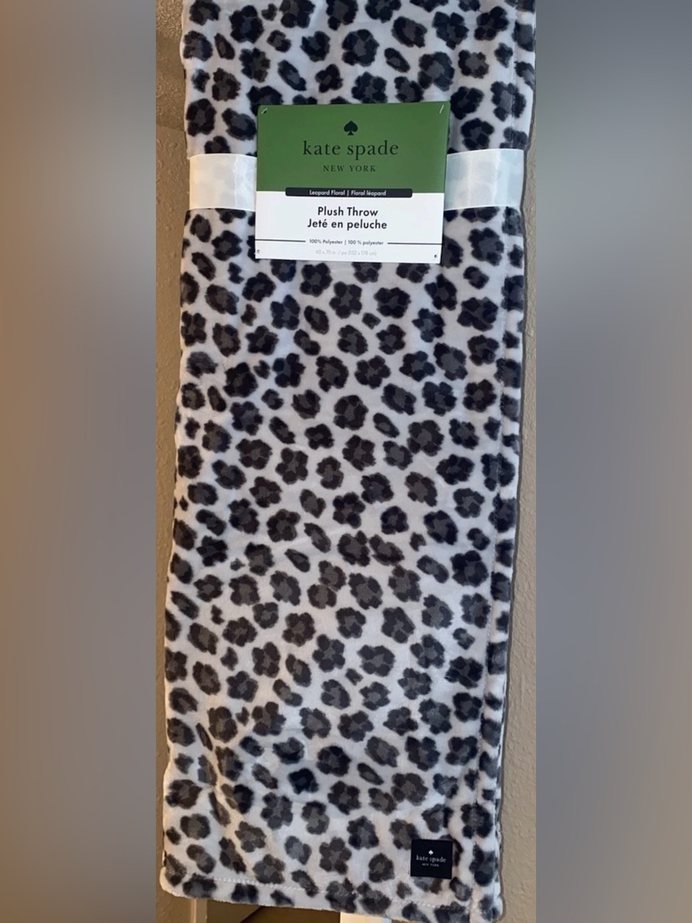 NEW KATE SPADE LEOPARD PRINT Plush Throw Blanket
